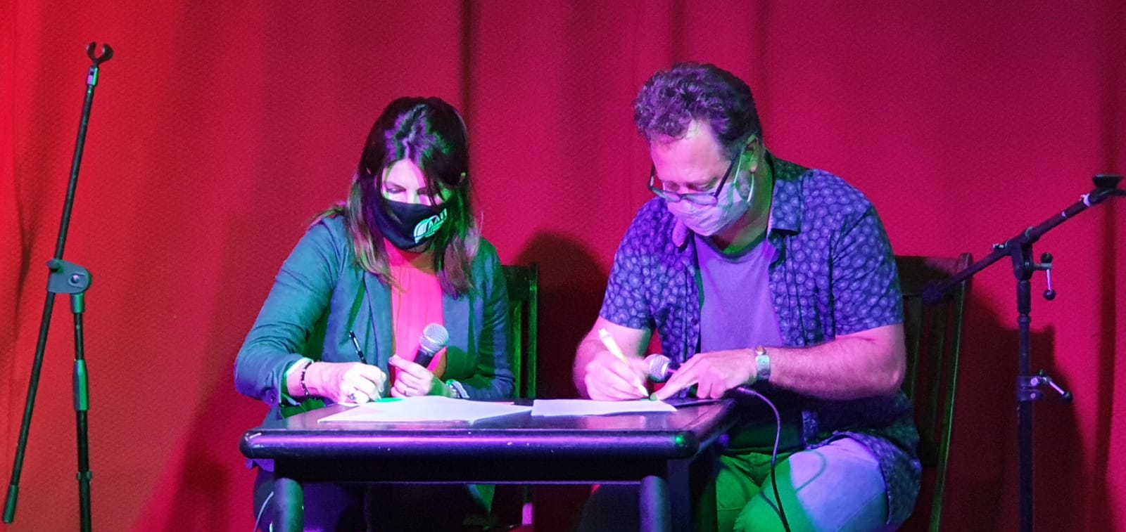 Firma de convenio de colaboración y complementación entre la AATI y la UEE